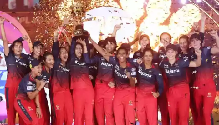 RCB Retain Four Key Players