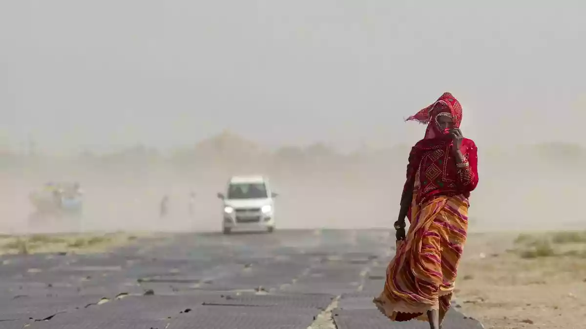 Red alert issued as heatwave sweeps Uttar Pradesh