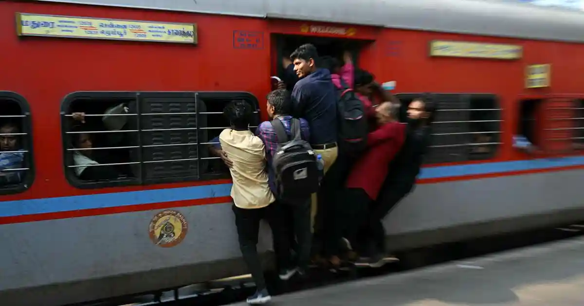 In March 2025, the Ministry of Railways had stated that most of its divisions maintain “over 90% punctuality”. Behind the headline figure lies the