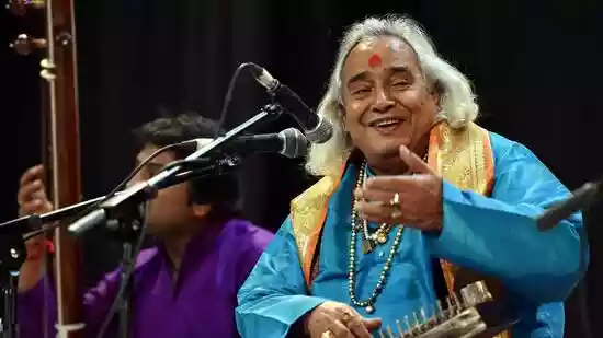 Renowned classical singer and Padma Vibhushan awardee Pandit Channulal Mishra passed away on Thursday at his residence in Mirzapur, Uttar Pradesh. Pt Mishra (89) had suffered a cardiac attack around a week back. Family members admitted him to the Ramakrishna Mission Sevasram Hospital in Ojhla in Mirzapur.
