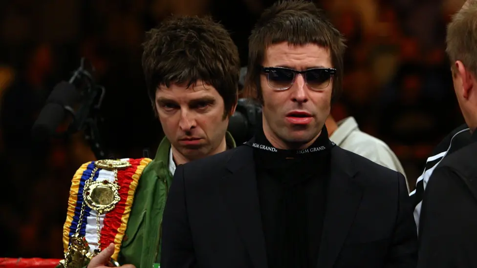 Ricky Hatton wanted three things as a youngster: to become a world boxing champion, to support Manchester City, and to listen to Oasis.</b> Life turned out to be a little more successful than that for the boy from a Hyde council estate. 'The Hitman' won world titles in two divisions, headlined a show at the home of his beloved City and became good friends with the Gallagher brothers, so close they even carried his belts into the ring for a fight in Las Vegas.