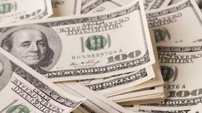 Rising for the second consecutive week, India's foreign exchange (forex) reserves jumped $4.038 billion to $698.268 billion during the week ended September 5, the RBI data said on Friday. The surge comes on the back of a significant rise in the value of gold reserves, which increased by $3.53 billion to $90.299 billion.