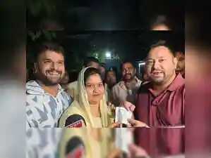 RJD hopes Khesari's tunes crack Chapra's caste code