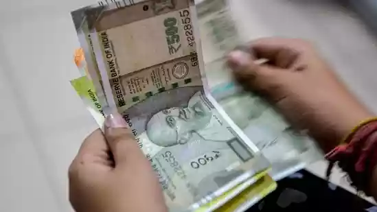 Rupee breaches 95/dollar