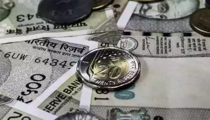 Rupee hits 95 mark against dollar amid oil surge