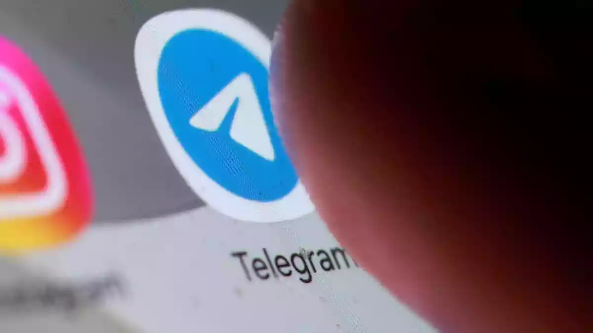 Russia fines Telegram app $4
