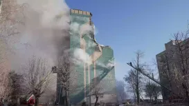 A large Russian drone and missile barrage pummeled a western Ukrainian city, killing 16 people, emergency services said Wednesday (November 19, 2025)