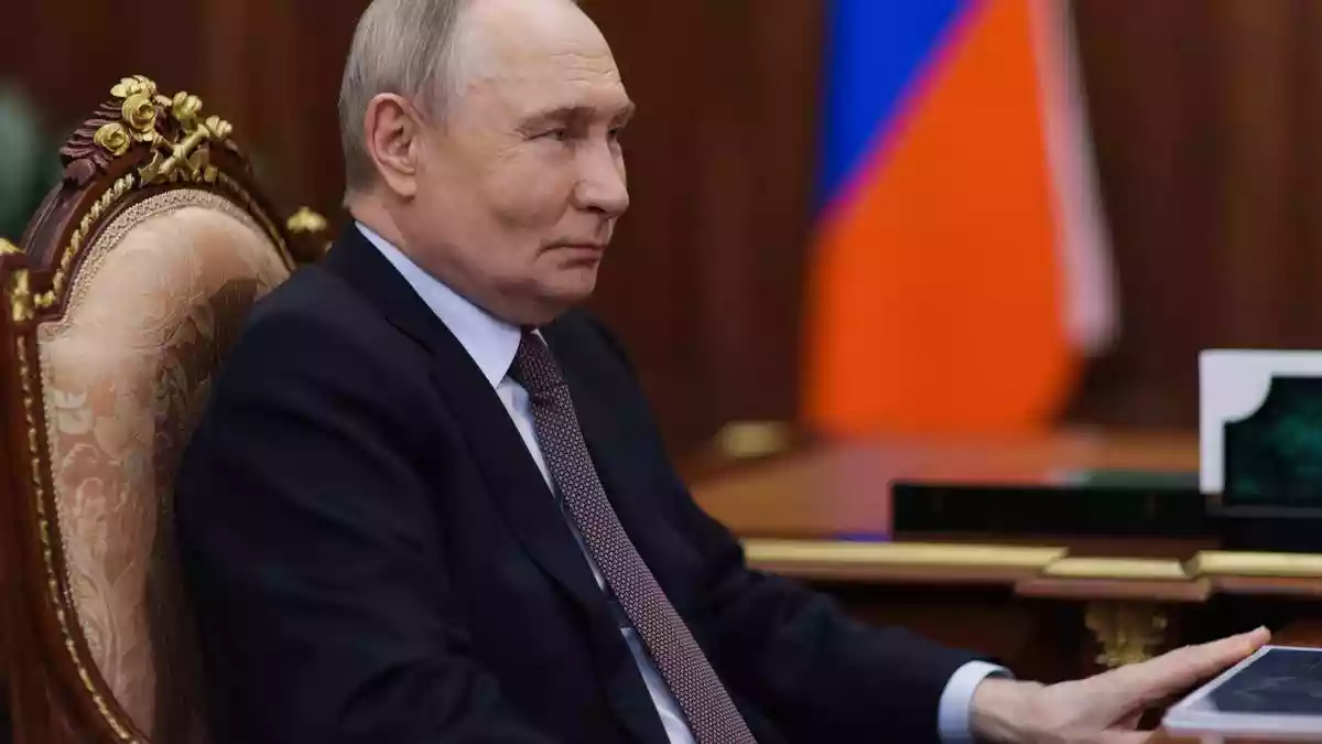 Russian President Putin calls for immediate halt to Iran conflict