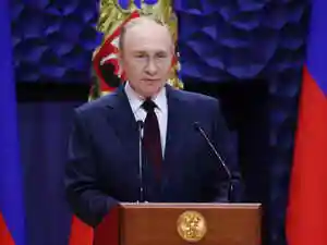 Russian President Vladimir Putin warned that US provision of Tomahawk missiles to Ukraine for deep strikes into Russia would destroy bilateral relations and trigger a 