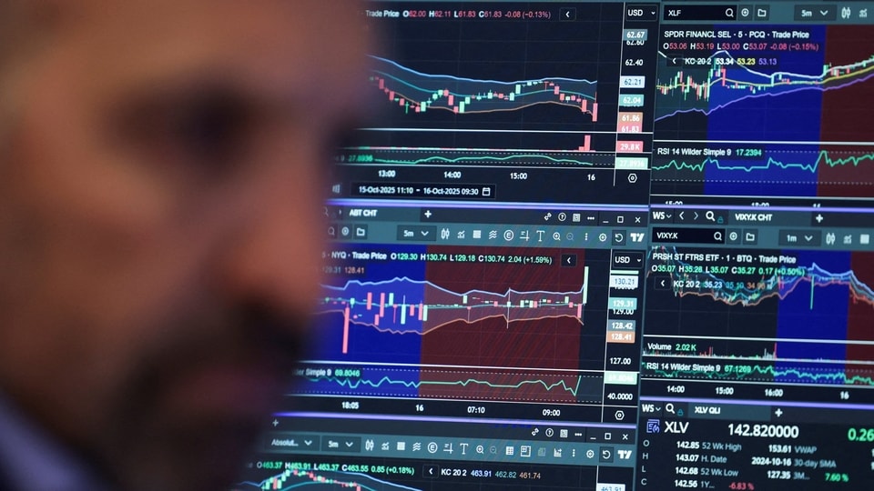 <h4>S&P 500 September outlook: Key risks investors should watch as stocks near record high</h4><h4>S&P 500 enters September near a record