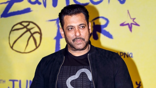 Salman Khan humorously questioned the public's interest in his marital status and expressed concerns about modern relationships. Actor Salman Khan has been called India's ‘most eligible bachelor’ … for four decades now! However, even at 59, Salman is nowhere close to embracing the domestic life. During a recent appearance of The Great Indian Kapil Show, the superstar was once again teased about his bachelorhood and his complete refusal to marry.