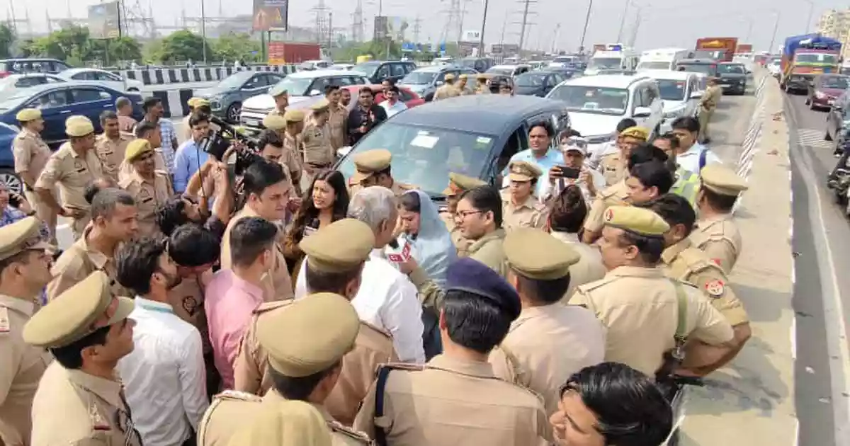 Samajwadi Party MLA Mata Prasad Pandey on Saturday claimed that he was barred from leaving his home in Uttar Pradesh's Lucknow to visit Bareilly district, where clashes broke out on September 26. On Friday, the Samajwadi Party had announced that a 14-member delegation of party MPs, led by Pandey, would travel to the district following the incident, which took place when a crowd carrying “I love Muhammad” posters clashed with police outside a mosque in the Kotwali area.
