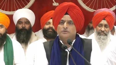 Samajwadi Party (SP) chief Akhilesh Yadav on Friday accused the Election Commission and the government of enabling what he called “vote theft,