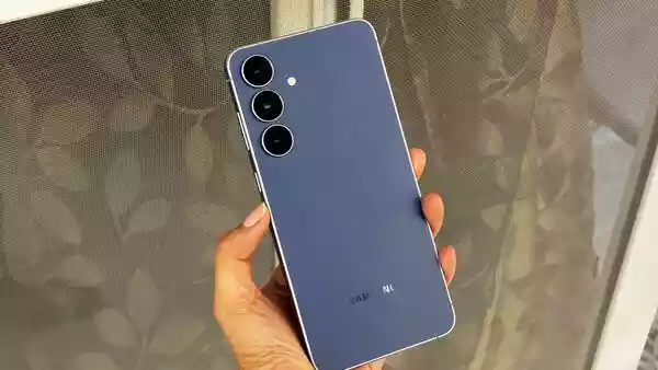 Samsung has announced its Galaxy Days sale on Flipkart, bringing discounts across a range of devices including smartphones, tablets, laptops, and wearables