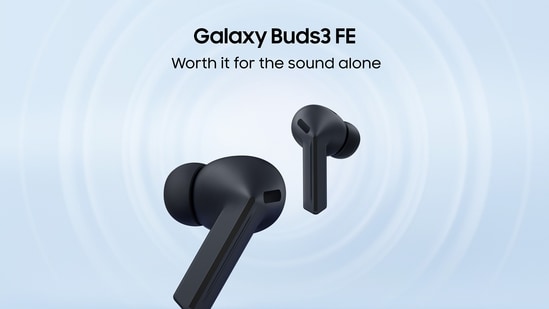 Samsung introduced its affordable True Wireless Stereo (TWS) buds, the Galaxy Buds 3 FE, with improved sound, Galaxy AI integration, and Active Noise Cancellation (ANC). The FE in the name stands for “Fan Edition”, which caters to affordability, despite offering premium features.
