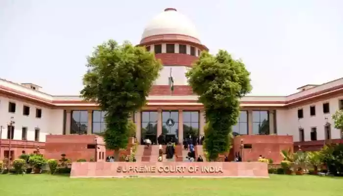 A bench of Justices Surya Kant and Joymalya Bagchi said the officer's behaviour showed a serious lapse in discipline, making him unfit to serve in the armed
