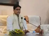 A major scuffle erupted among Matuas in Thakurnagar, the community's headquarters. This incident occurred after Union minister Shantanu Thakur made remarks