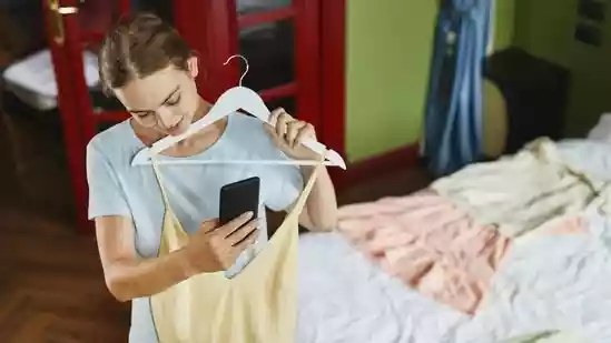 Google is moving a step closer to making online shopping feel like a conversation. The company has begun rolling out new AI-based tools across Search and the