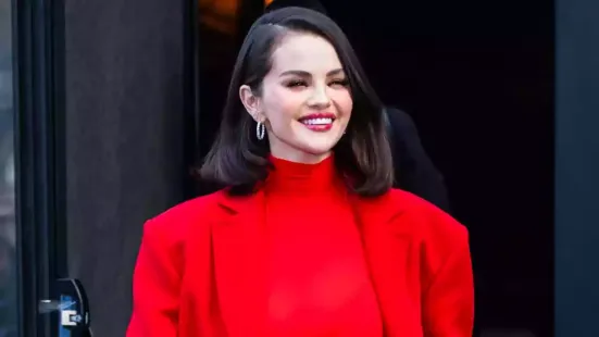 Selena Gomez has always been very vocal about the health issues she faces. She doesn't shy away from sharing her problems, using her own limitations to spread