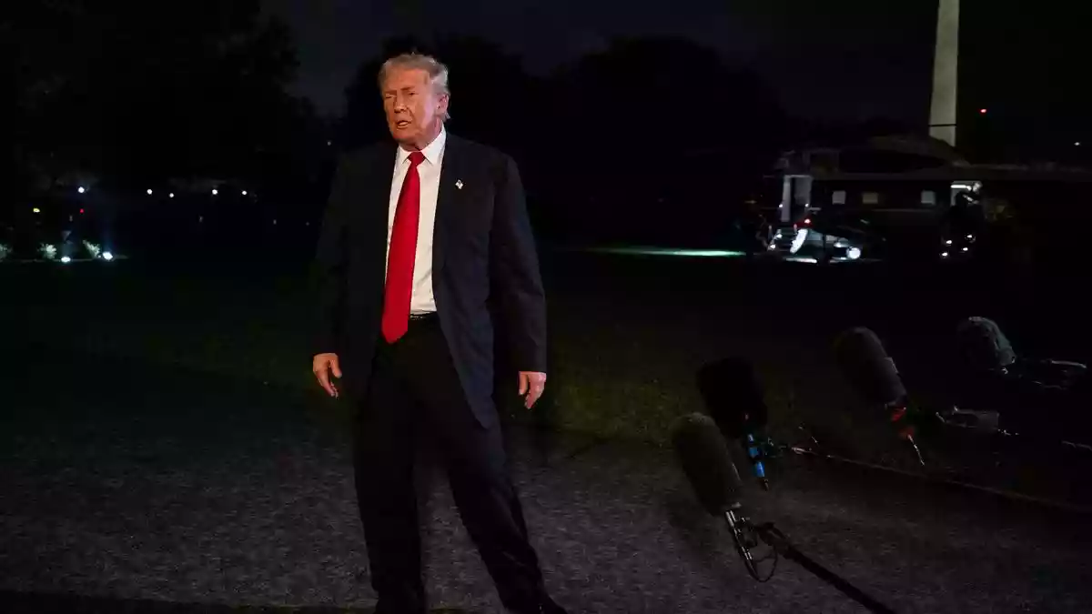 U.S. senators reached a bipartisan deal on Sunday (November 9, 2025) that would resume federal funding and end a shutdown which has stretched to a record 40