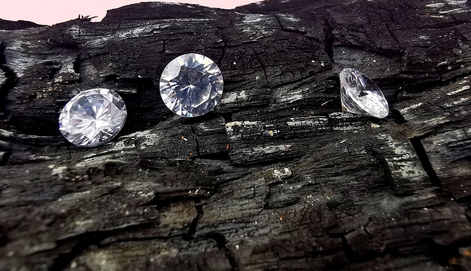 Seven workers find ‘ ₹50 lakh’ diamond in Madhya Pradesh’s Panna