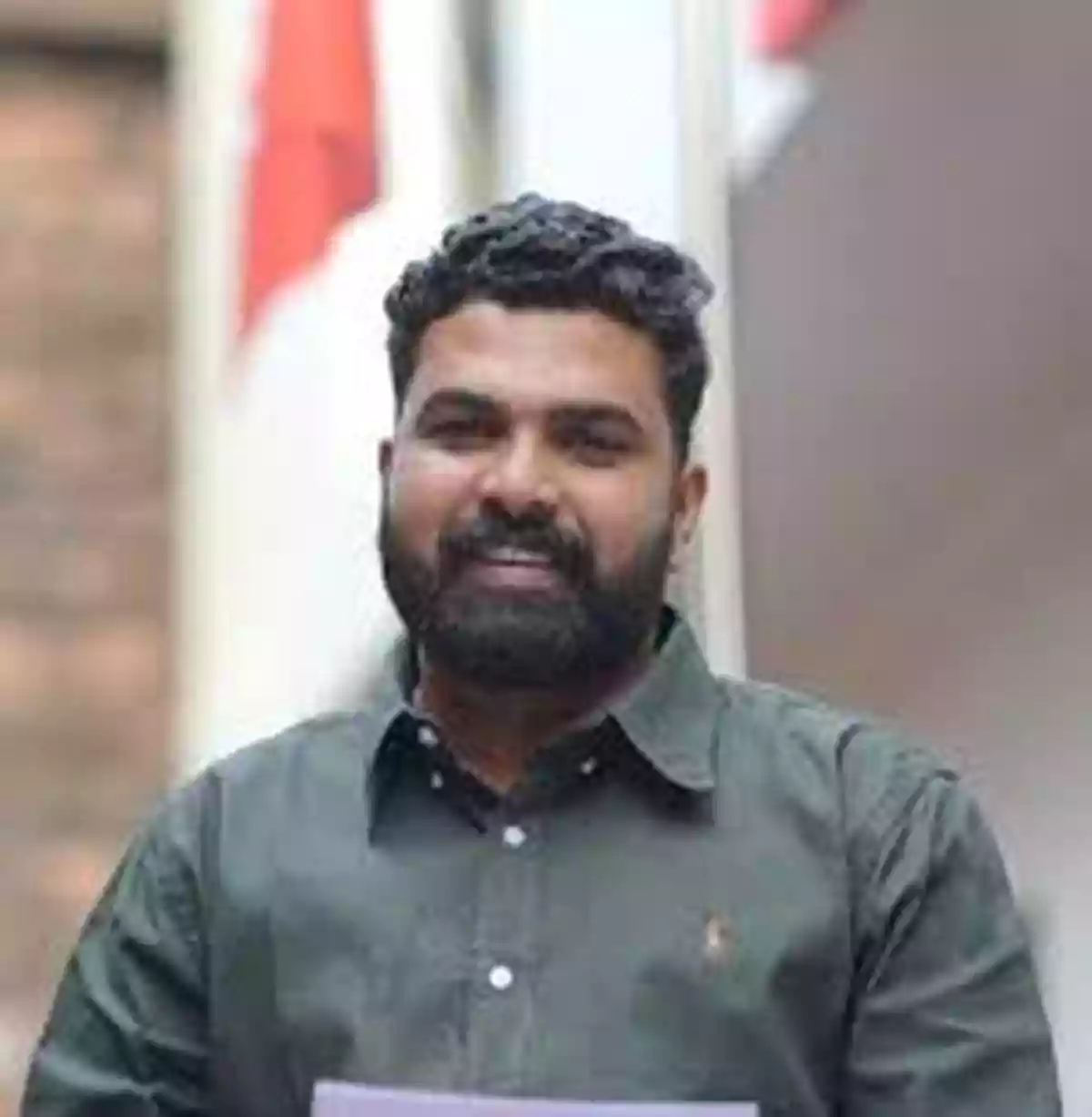 The Students Federation of India (SFI) on Monday demanded that Chief Minister V.D. Satheesan and Higher Education Minister Roji M