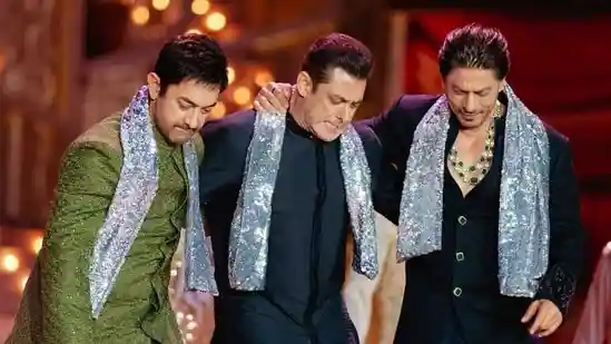 Shah Rukh Khan dismisses outsider tag