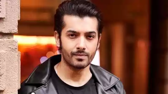 Sharad Malhotra received towel gift from fan with ‘I love you’ written in blood