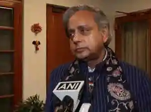 Congress leaders Mallikarjun Kharge and Rahul Gandhi met senior Kerala Congress leaders in New Delhi to discuss election preparations