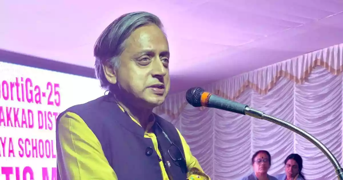 Shashi Tharoor says he will not accept award named after VD Savarkar