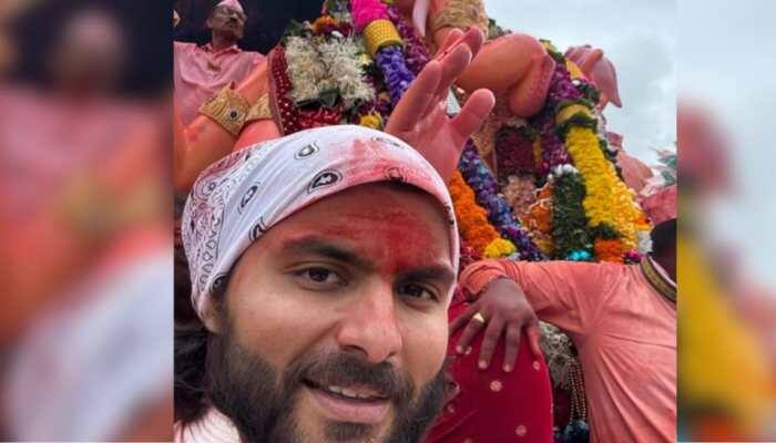 Shikhar Pahariya, Janhvi Kapoor's boyfriend, posted a heartfelt farewell message on Instagram following the final day of the Lalbaugcha Raja Ganpati festival. Mumbai: Bollywood actress Janhvi Kapoor's boyfriend Shikhar Pahariya is missing Lord Ganpati after 10 days of festivities are over. On Sunday, Shikhar took to his Instagram, and shared pictures from his way to visarjan of the Ganpati idol of the celebrated Lalbaugcha Raja.