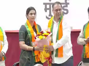 Shiv Sena (UBT) leader and former BMC Corporator Tejasvee Abhishek Ghosalkar joins BJP