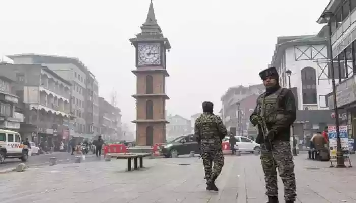 Shopian Police Detain Three OGWs Under PSA For Threatening Security