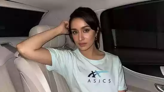 Shraddha Kapoor shares an update on her leg injury