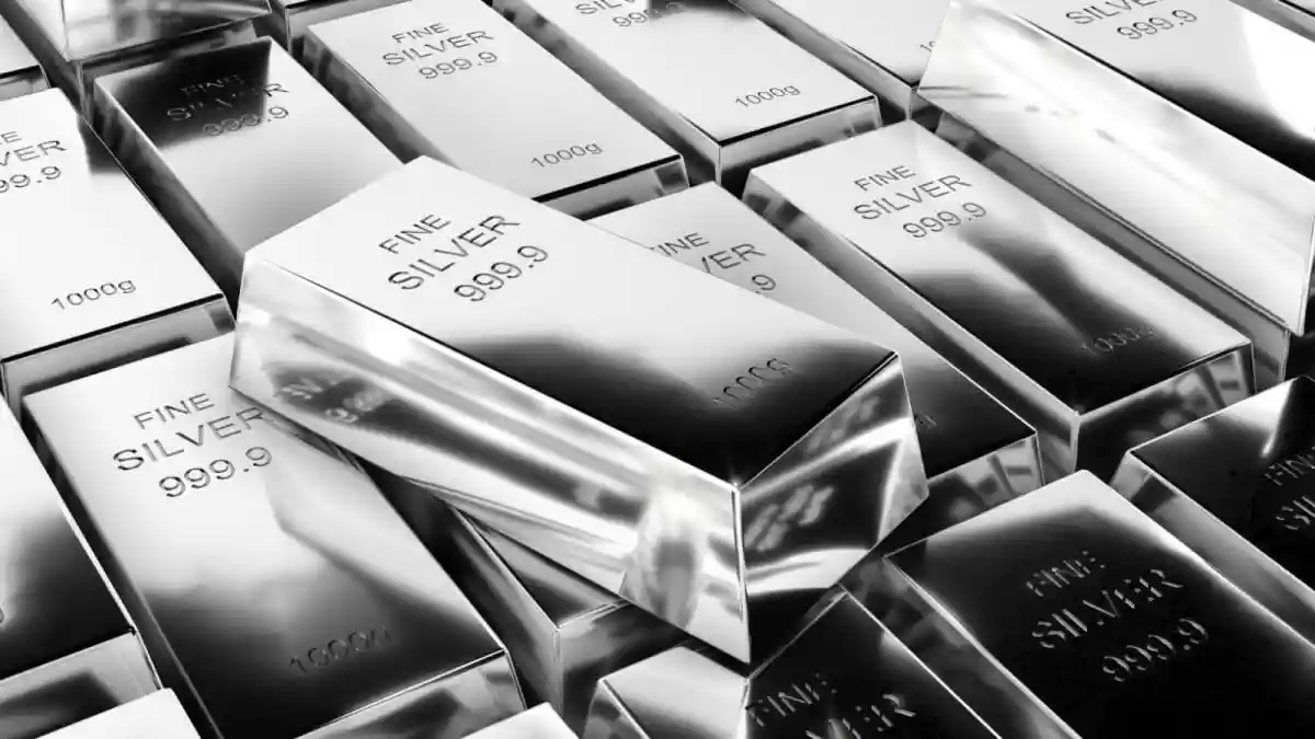 Silver Crosses $100 In International Market