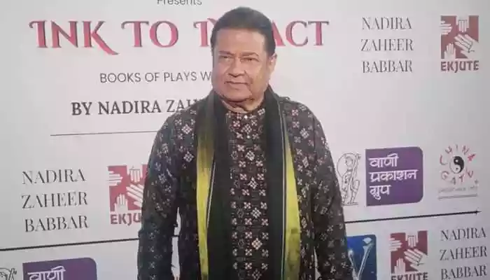 Veteran singer Anup Jalota, is known as the ‘Bhajan Samrat’ his famous devotional classics are ‘aisi laagi lagan,’ ‘jag mein sundar hain do naam