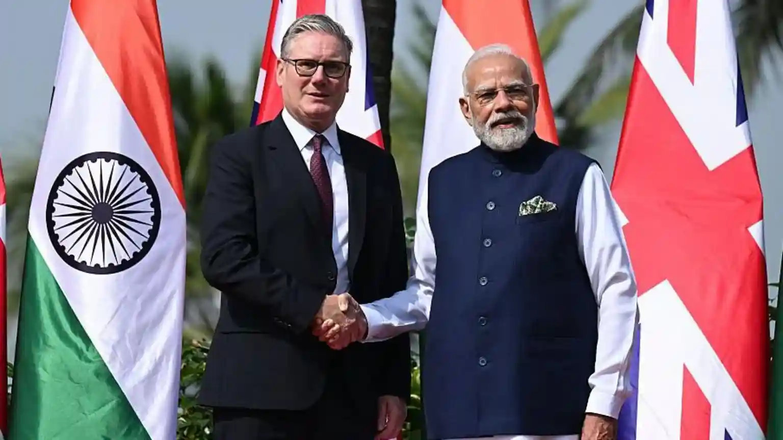 Sir Keir Starmer has met Indian Prime Minister Narendra Modi on his first visit to the country. The two leaders met in India's financial capital Mumbai, where the prime minister is on a two-day trade mission with the largest ever delegation of more than 100 CEOs, entrepreneurs, university vice-chancellors and cultural leaders.Sir Keir Starmer has met Indian Prime Minister Narendra Modi on his first visit to the country.The two leaders met in India's financial capital Mumbai, where the prime minister is on a two-day trade mission with the largest ever delegation of more than 100 CEOs, entrepreneurs, university vice-chancellors and cultural leaders.Modi has called the visit 