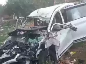 In a devastating incident on the Deva-Fathepur road in Barabanki, Uttar Pradesh, tragedy struck as a truck and car collided head-on