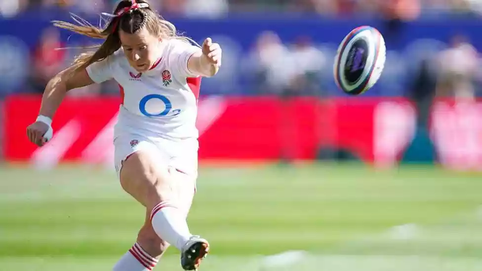 Smaller balls for women's rugby 'worst decision ever'
