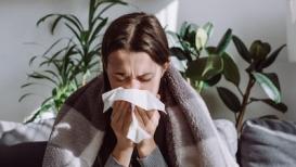 As temperatures drop and pollution levels soar, respiratory infections are once again on the rise, and pneumonia remains one of the season's most