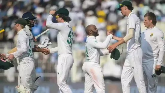 South Africa 159</b> (Markram 31, Bumrah 5-27) & 153</b> (Bavuma 55*, Jadeja 4-50) India 189</b> (Rahul 39, Harmer 4-30) & 93