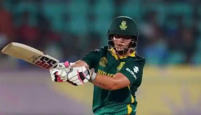 South Africa were staring defeat at 142/6, but Chloe Tryon (49) and Nadine de Klerk (84 off 54 balls) tore the Indian attack apart. Nadine de Klerk hammered an unbeaten 84 after skipper Laura Wolvaardt anchored the innings with a patient 70 as South Africa defeated India by three wickets with seven balls to spare in Match 10 of ICC Women's World Cup here on Thursday.South Africa were staring defeat at 142/6, but Chloe Tryon (49) and Nadine de Klerk (84 off 54 balls) tore the Indian attack apart.Nadine de Klerk hammered an unbeaten 84 after skipper Laura Wolvaardt anchored the innings with a patient 70 as South Africa defeated India by three wickets with seven balls to spare in Match 10 of ICC Women's World Cup here on Thursday.De Klerk hammered 16 runs from three balls in the 47th over, and with that Proteas needed 23 from 18 balls. A four by de Klerk off Deepti Sharma in the 48th over made it 12 from 12. The all-rounder sealed victory with two sixes in three balls off Amanjot Kaur as South Africa, bowled out for 69 by England in their opening match, came back roaring to secure their second win on the trot and moved to four points. They reached 252/7 in 48.5 overs to secure victory and move into the top four in the standings. This was India's first defeat in three matches, and they too remain in the top four.