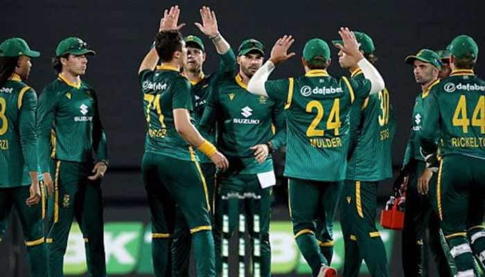 South Africa, who are currently playing the ODI series agianst Australia, have announced their white-ball squads for the upcoming tour of England. South Africa have announced their squads for the ODI and T20I series against England, starting early September. The Proteas squad that has featured in the ongoing white-ball series against Australia has been strengthened by some major returns.