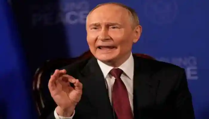 Speaking at a forum of Russian experts, Putin stated that imposing higher tariffs on Moscow's trade partners would only push up global prices and force the US Federal Reserve to maintain high interest rates. Russian President Vladimir Putin on Thursday criticised the United States for pressuring India and China to sever energy ties with Moscow, warning that such tactics could have unintended economic consequences.
