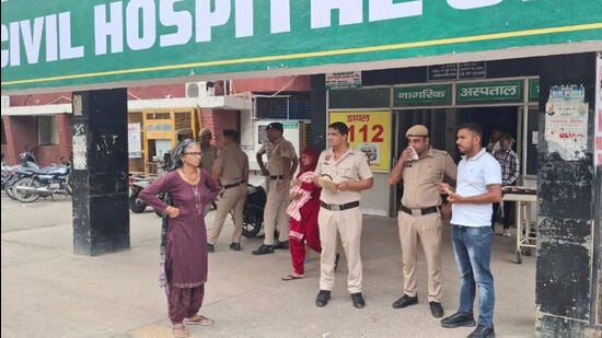 Speaking to Hindustan Times over the phone, SP Kuldeep Singh said the victim, Virender alias Binder, did not own the vend but was involved as a silent partner. A day after a 27-year-old liquor trader was shot dead by unidentified assailants outside a vend in Kharak Ramji village of Jind, superintendent of police (SP) Kuldeep Singh on Saturday confirmed that the murder stemmed from an old rivalry and that eight people had been booked.