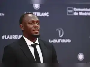 Sprint legend Usain Bolt is coming to India. He will play a football exhibition match in Mumbai on October 1. Bolt will represent Bengaluru FC and Mumbai City FC. The match is part of PUMA's two-day celebration. This event will be a ticketed one. Bolt has a deep passion for football. He dreamt of playing the sport professionally.