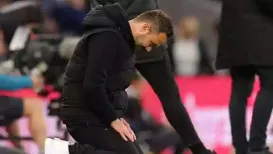 The sight of Roberto de Zerbi pulling a black hood over his face as he stalked the touchline was a symbol of another night of self-destruction by
