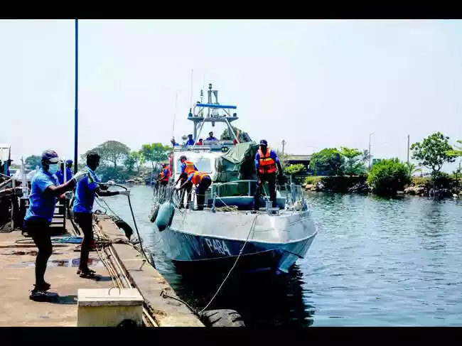 Sri Lanka to treat rescued Iranian sailors under