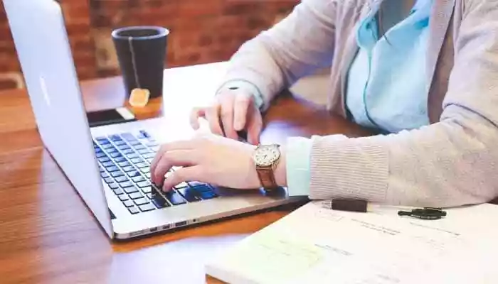 Startup founder claims his company lost Rs 2L after hiring candidate who