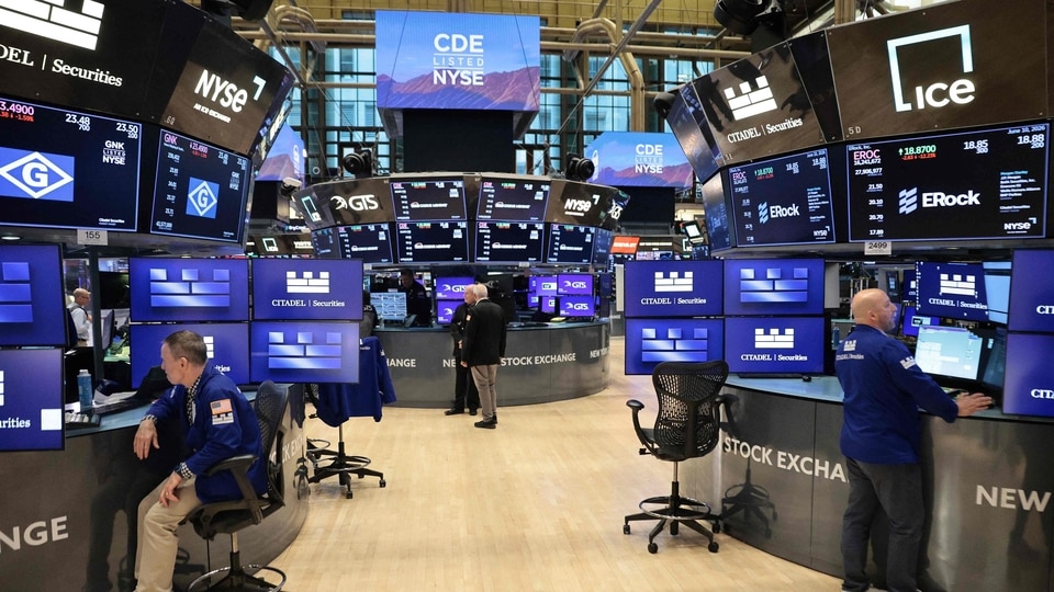<h4>Stock market falls as Iran tensions return; Dow, S&P 500, Nasdaq drop</h4><h4>US stocks fell as Iran tensions returned